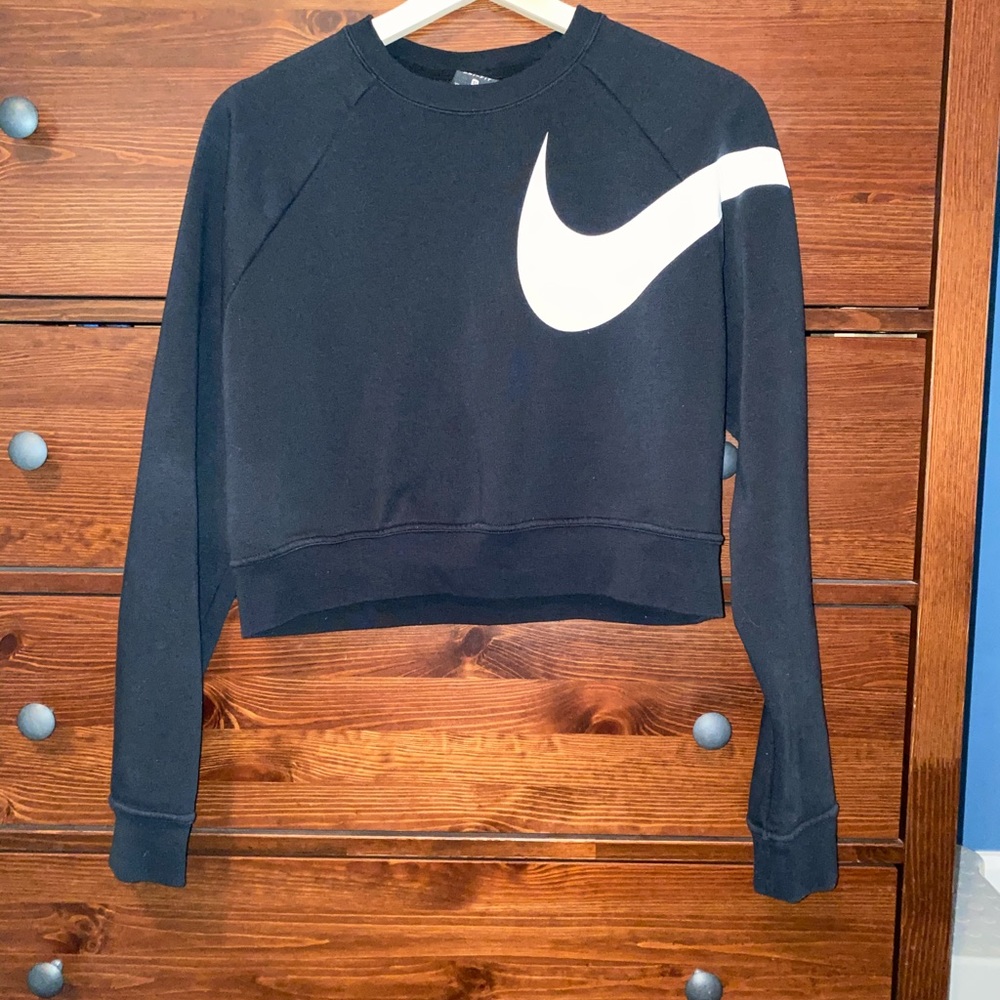 Nike Cropped Dri-Fit Sweatshirt